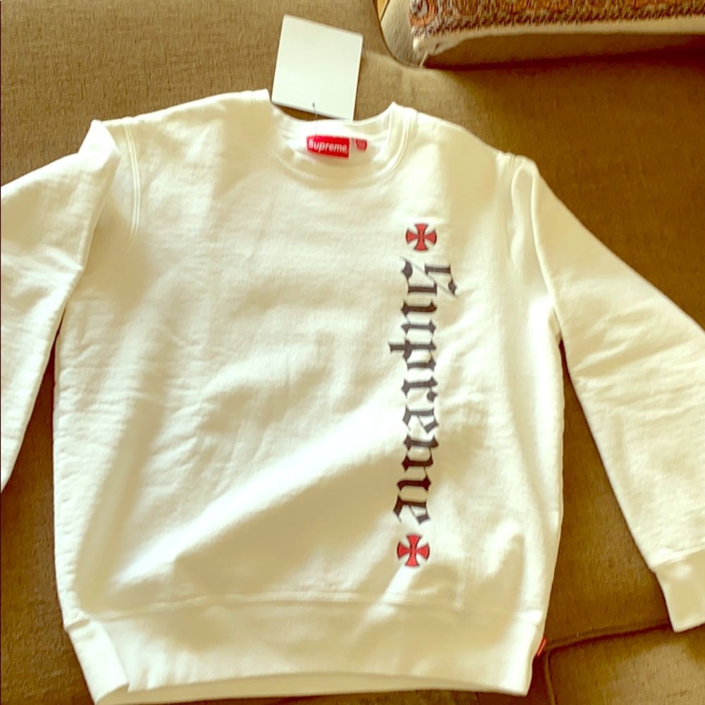 Supreme white crew neck “fuck the rest” size small